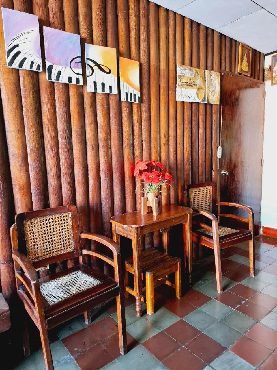 Casa De Los Berrios León Zewnętrze zdjęcie